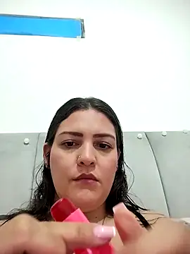 Mia Hampton online show from 04/05/26, 05:21