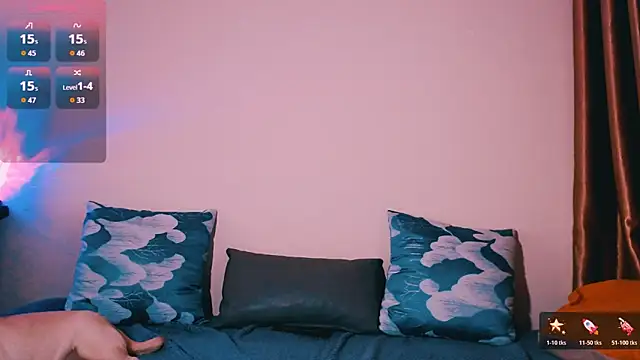 Snapshot of Cosmo_Riri chatting on 11/30/25, 06:39 Cosmo Riri online show from 11/30/25, 06:39