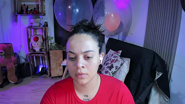 Snapshot of Cuttiealice chatting on 01/31/25, 02:26 Cuttiealice online show from 01/31/25, 02:26