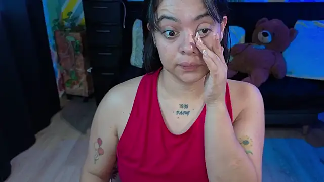 Snapshot of Cuttiealice chatting on 09/26/25, 11:47 Cuttiealice online show from 09/26/25, 11:47