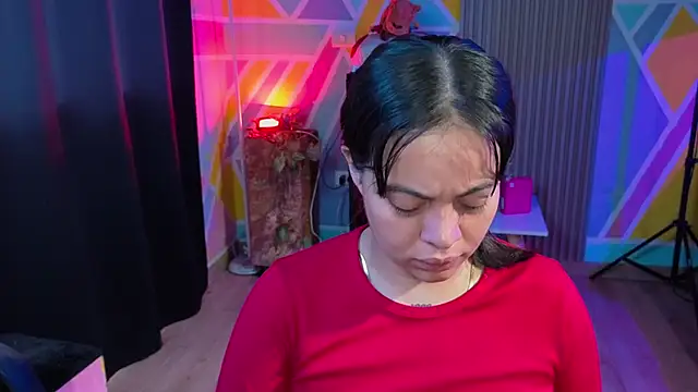 Snapshot of Cuttiealice chatting on 10/07/25, 11:29 Cuttiealice online show from 10/07/25, 11:29