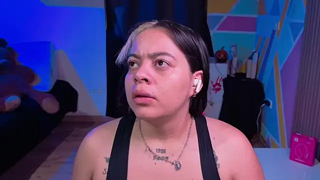 Snapshot of Cuttiealice chatting on 11/01/25, 12:51 Cuttiealice online show from 11/01/25, 12:51