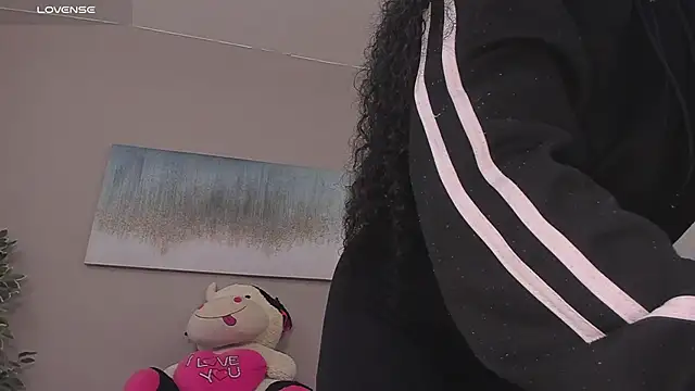 Briana Wells  online show from 03/24/26, 12:21