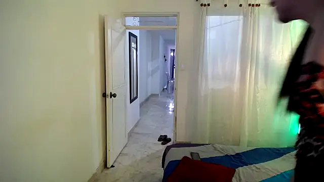 ivonne  hott1 online show from 03/12/25, 09:03