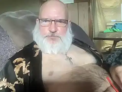 Snapshot of 44jon44 chatting on 12/15/24, 06:15 44jon44 online show from 12/15/24, 06:15