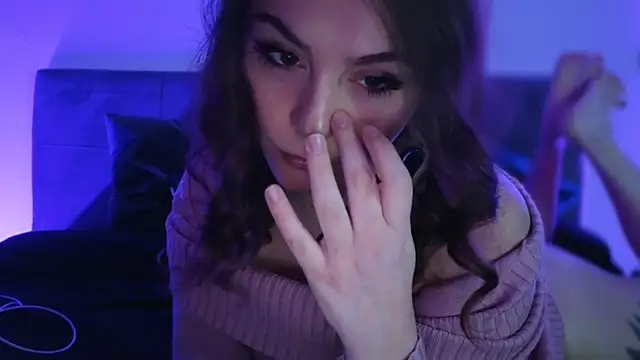 Snapshot of Durghetta chatting on 01/12/25, 02:09 Durghetta online show from 01/12/25, 02:09