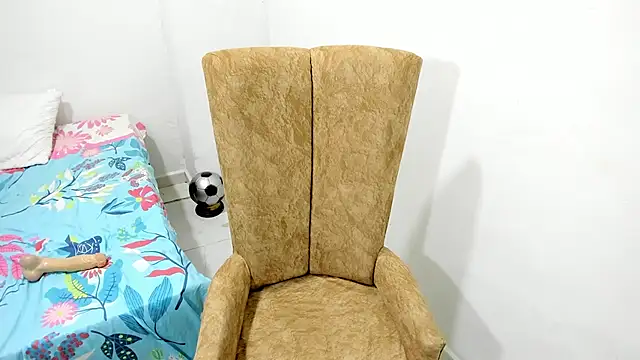 sofiapaola online show from 12/14/24, 04:01