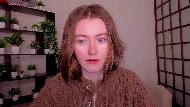 KateCuddle online show from 12/17/25, 02:39