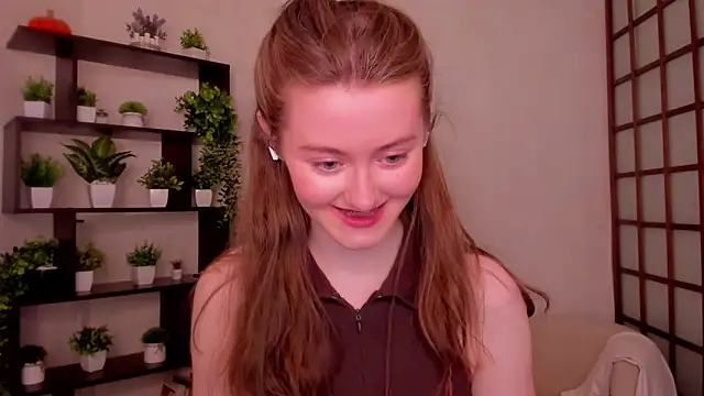 Snapshot of KateCuddle chatting on 04/29/26, 03:21 KateCuddle online show from 04/29/26, 03:21