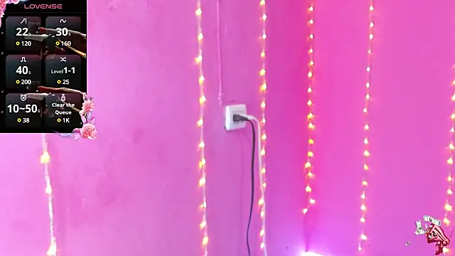 Snapshot of alaiia_rosse chatting on 03/04/25, 11:22 alaiia rosse online show from 03/04/25, 11:22