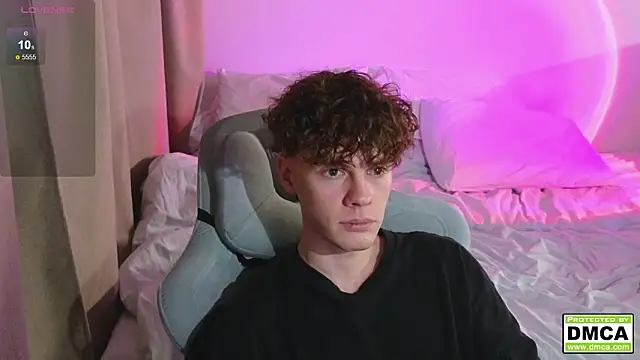 cute thomas online show from 03/11/26, 07:53