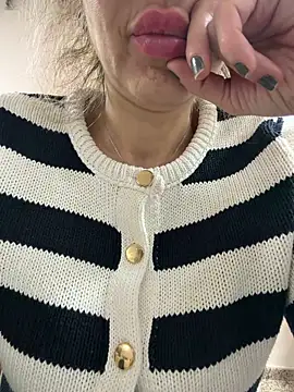 AmazingBitch online show from 02/18/26, 02:07