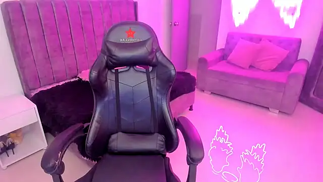 xiomara  cortes online show from 11/13/25, 07:24