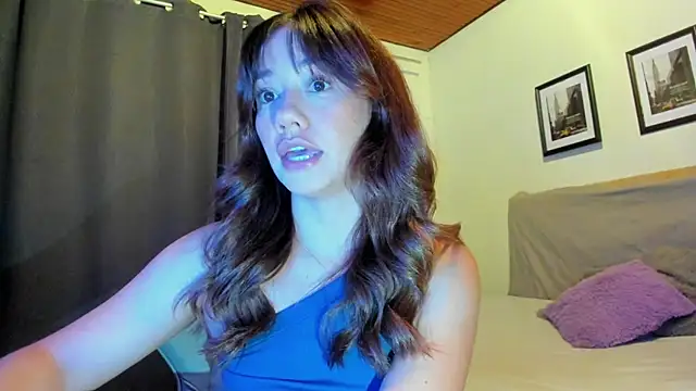 sofimendoza online show from 10/18/25, 07:42