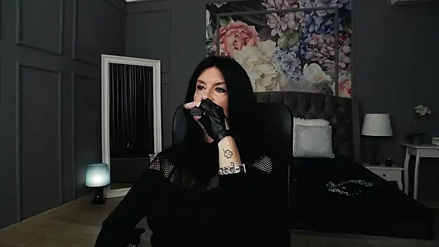 DomMelissaW online show from 09/08/25, 06:51