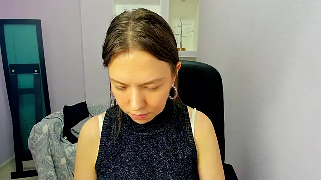 Persephoni online show from 03/25/26, 10:43