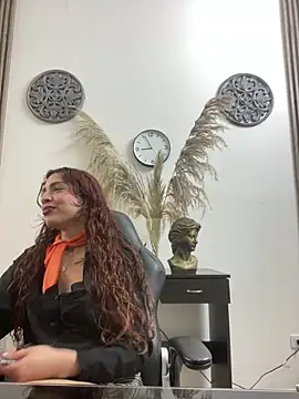 LiaVillalobos online show from 04/23/26, 01:57