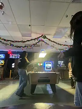 LeaGambit   online show from 12/20/24, 06:08