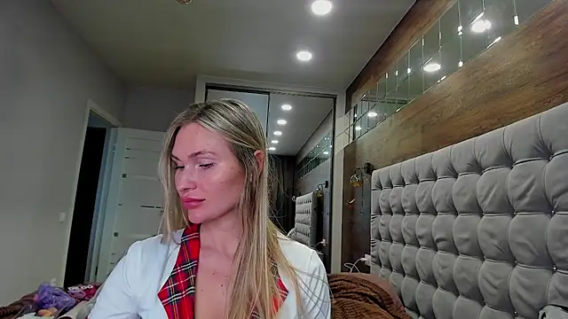 FitKate online show from 12/11/24, 04:39