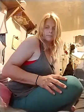 lilbug69 online show from 03/02/26, 09:16