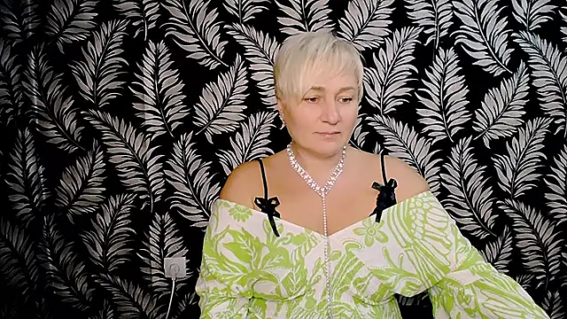 Olivia playful online show from 12/08/24, 01:58