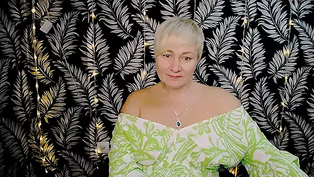 Olivia playful online show from 12/28/24, 03:15