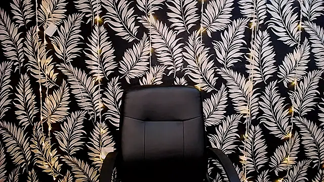 Olivia playful online show from 01/31/25, 03:33