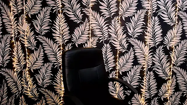 Olivia playful online show from 03/08/25, 12:20