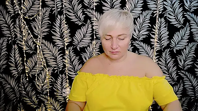 Olivia playful online show from 12/15/25, 12:42