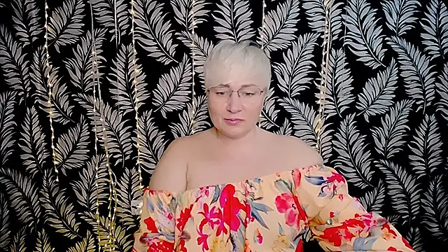 Olivia playful online show from 04/30/26, 10:43