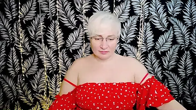 Snapshot of Olivia_playful chatting on 05/14/26, 10:11 Olivia playful online show from 05/14/26, 10:11