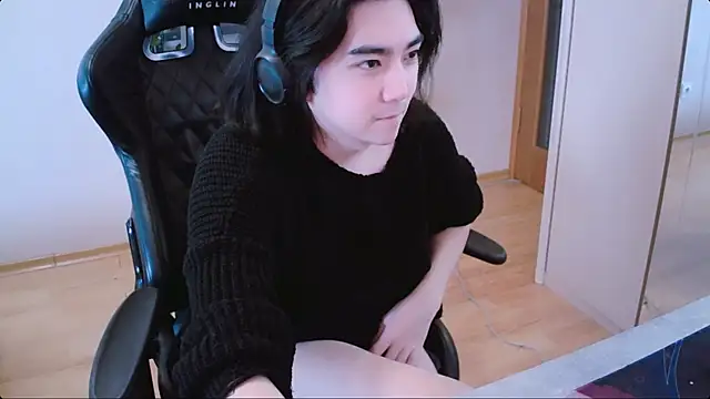 Snapshot of Judame_Aoi chatting on 12/16/24, 09:35 Judame Aoi online show from 12/16/24, 09:35