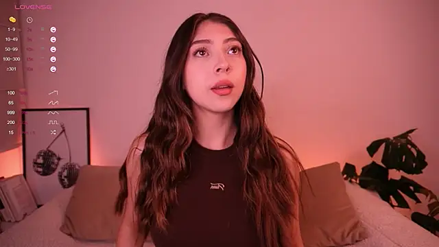 Snapshot of annie24_evans chatting on 01/30/25, 12:29 annie24 evans online show from 01/30/25, 12:29