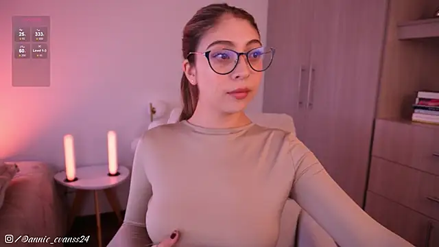 annie24 evans online show from 11/02/25, 09:17