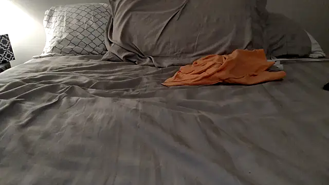 Snapshot of crisgrey222 chatting on 12/20/24, 07:22 crisgrey222 online show from 12/20/24, 07:22