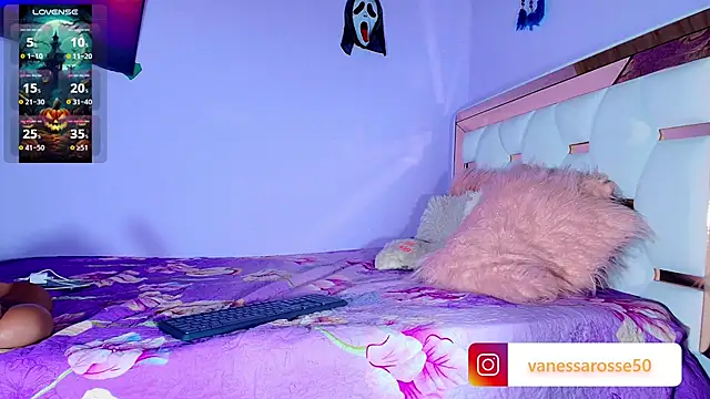 Snapshot of Julieth_Rossi chatting on 10/30/25, 04:14 Julieth Rossi online show from 10/30/25, 04:14