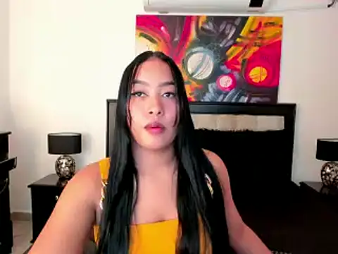 brunetenikole02 online show from 01/13/25, 12:51