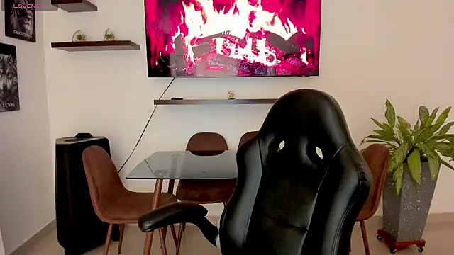 brunetenikole02 online show from 09/16/25, 02:12