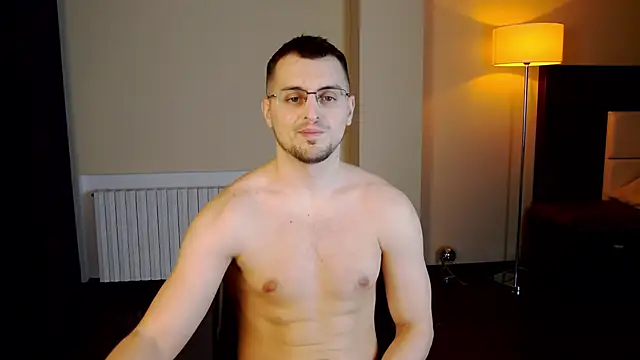 Snapshot of Friend12321 chatting on 02/13/25, 02:12 Friend12321 online show from 02/13/25, 02:12