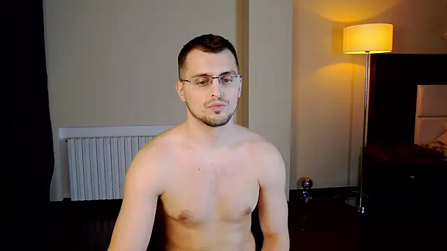 Snapshot of Friend12321 chatting on 02/16/25, 08:21 Friend12321 online show from 02/16/25, 08:21