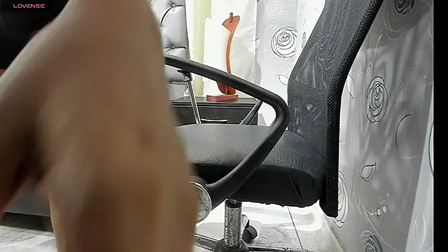 luna evaa online show from 10/06/25, 02:14