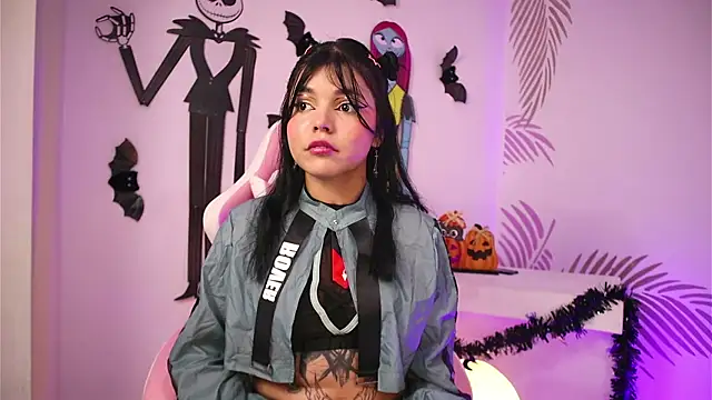 dianebleu online show from 10/22/25, 03:51