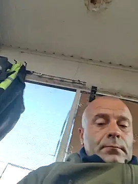 Snapshot of muscularsexy chatting on 09/20/25, 04:13 muscularsexy online show from 09/20/25, 04:13