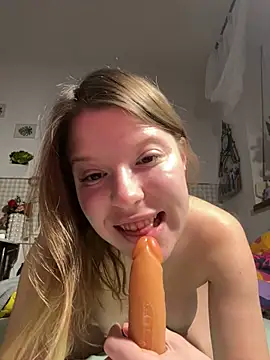 Snapshot of kimczii chatting on 02/23/26, 07:17 kimczii online show from 02/23/26, 07:17