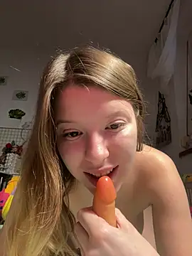 Snapshot of kimczii chatting on 02/26/26, 07:40 kimczii online show from 02/26/26, 07:40