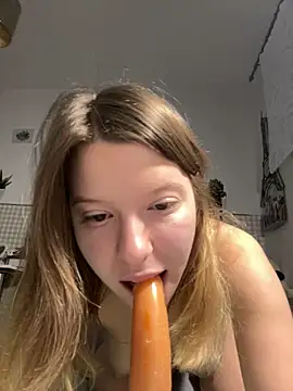 kimczii online show from 04/01/26, 06:14