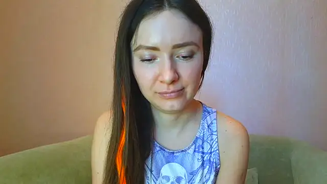 Snapshot of ___Emily___ chatting on 03/15/26, 01:39 Emily online show from 03/15/26, 01:39