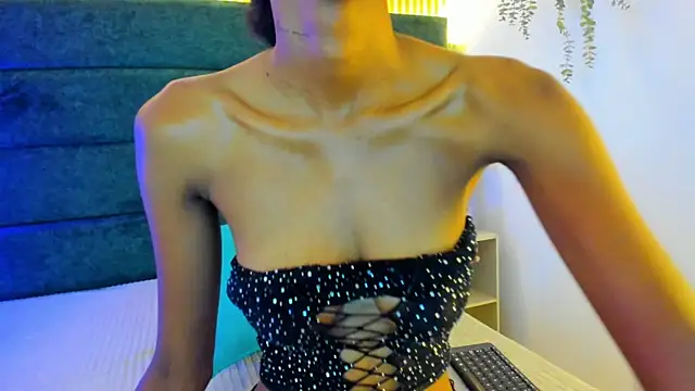 Snapshot of AntonellaaHot chatting on 01/10/25, 11:18 AntonellaaHot online show from 01/10/25, 11:18