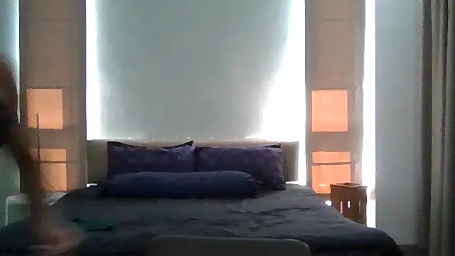 Devon2020 online show from 11/16/25, 07:36