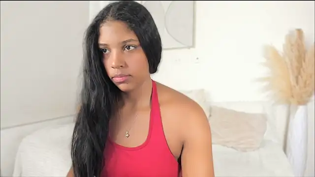 ZOEGARNER01 online show from 04/23/26, 07:38